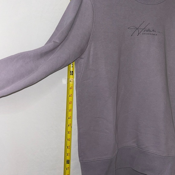 Hollister Women's Lavender Crewneck Sweater - Picture 5 of 7